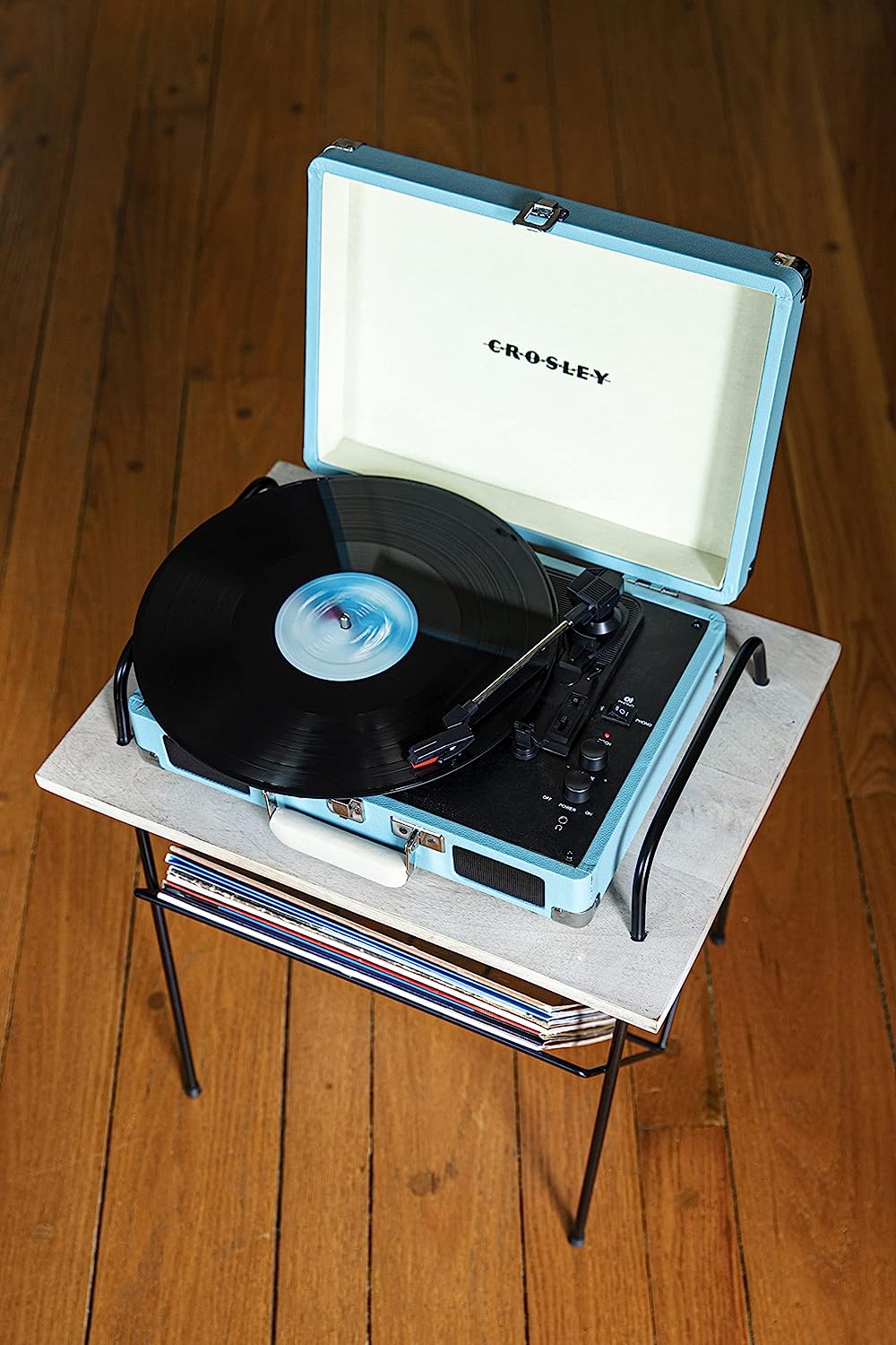 Crosley CR8005F-MT Cruiser Plus Vintage 3-Speed Bluetooth in/Out Suitcase Vinyl Account Player Turntable, Mint